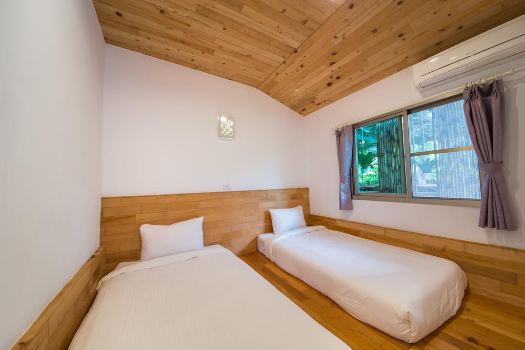 Hou Shan Ren Jia B&B Луйе Екстериор снимка