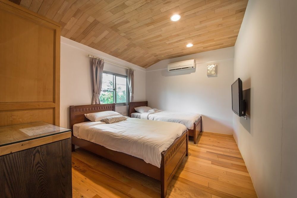 Hou Shan Ren Jia B&B Луйе Екстериор снимка