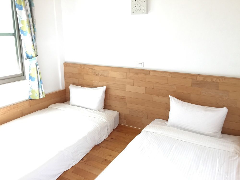 Hou Shan Ren Jia B&B Луйе Екстериор снимка