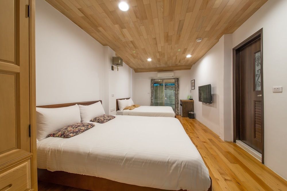 Hou Shan Ren Jia B&B Луйе Екстериор снимка