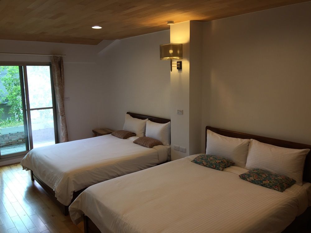 Hou Shan Ren Jia B&B Луйе Екстериор снимка